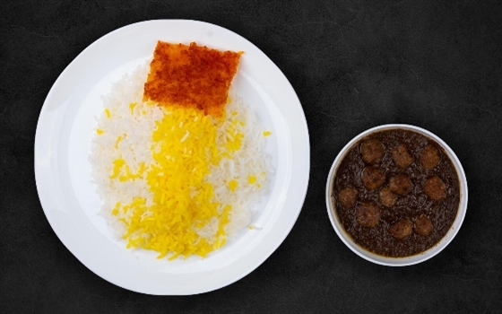 چلو خورشت فسنجان با گوشت قلقلی